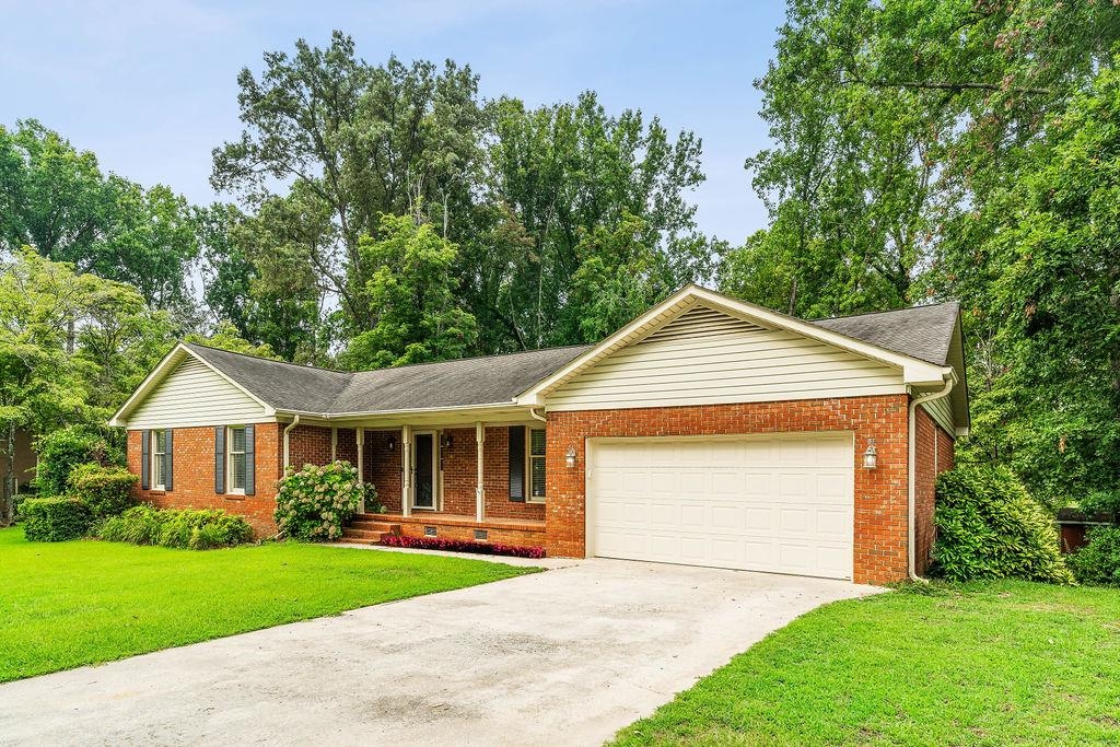 132 Limerick Road Greenwood, SC 29649 - Photo 2 of 35 Gallery Image 2