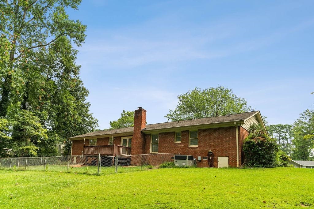 132 Limerick Road Greenwood, SC 29649 - Photo 4 of 35 Gallery Image 4