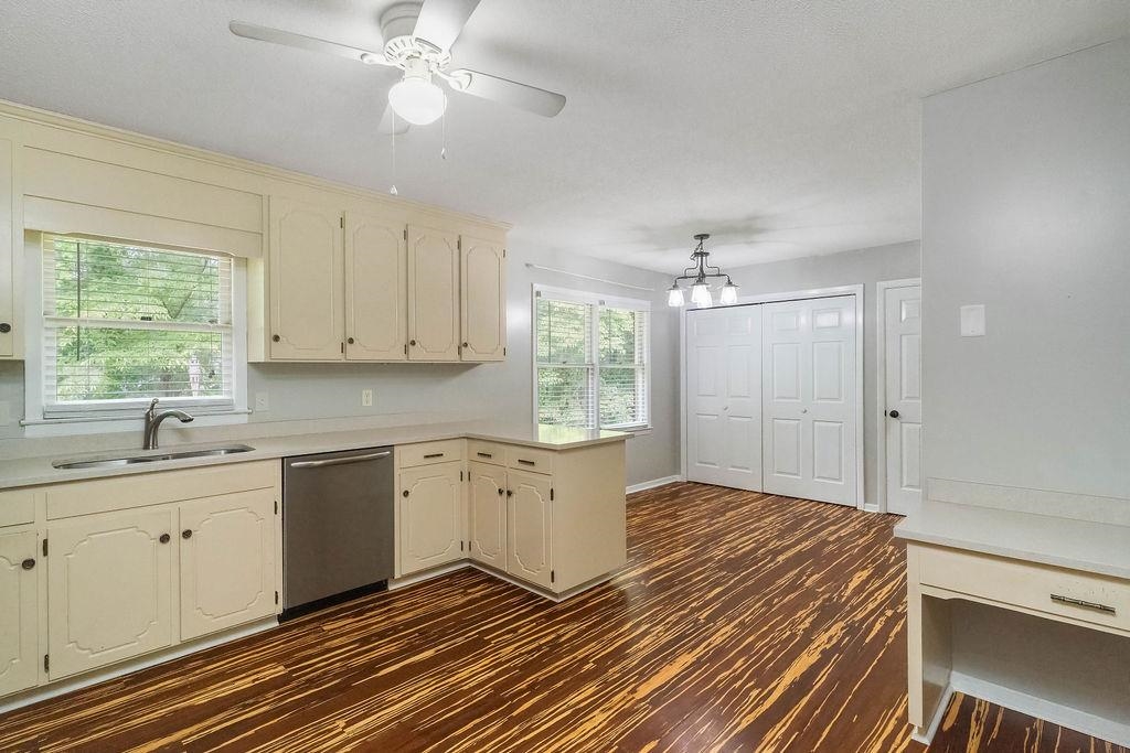 132 Limerick Road Greenwood, SC 29649 - Photo 10 of 35 Gallery Image 10