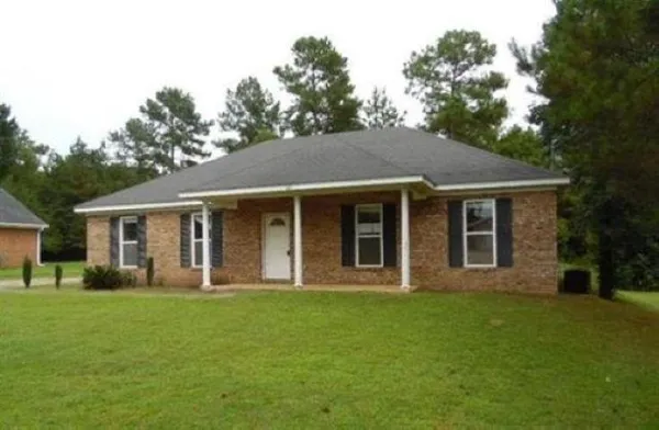 $1,700 | 65 Ponderosa Circle, Midway, FL 32343