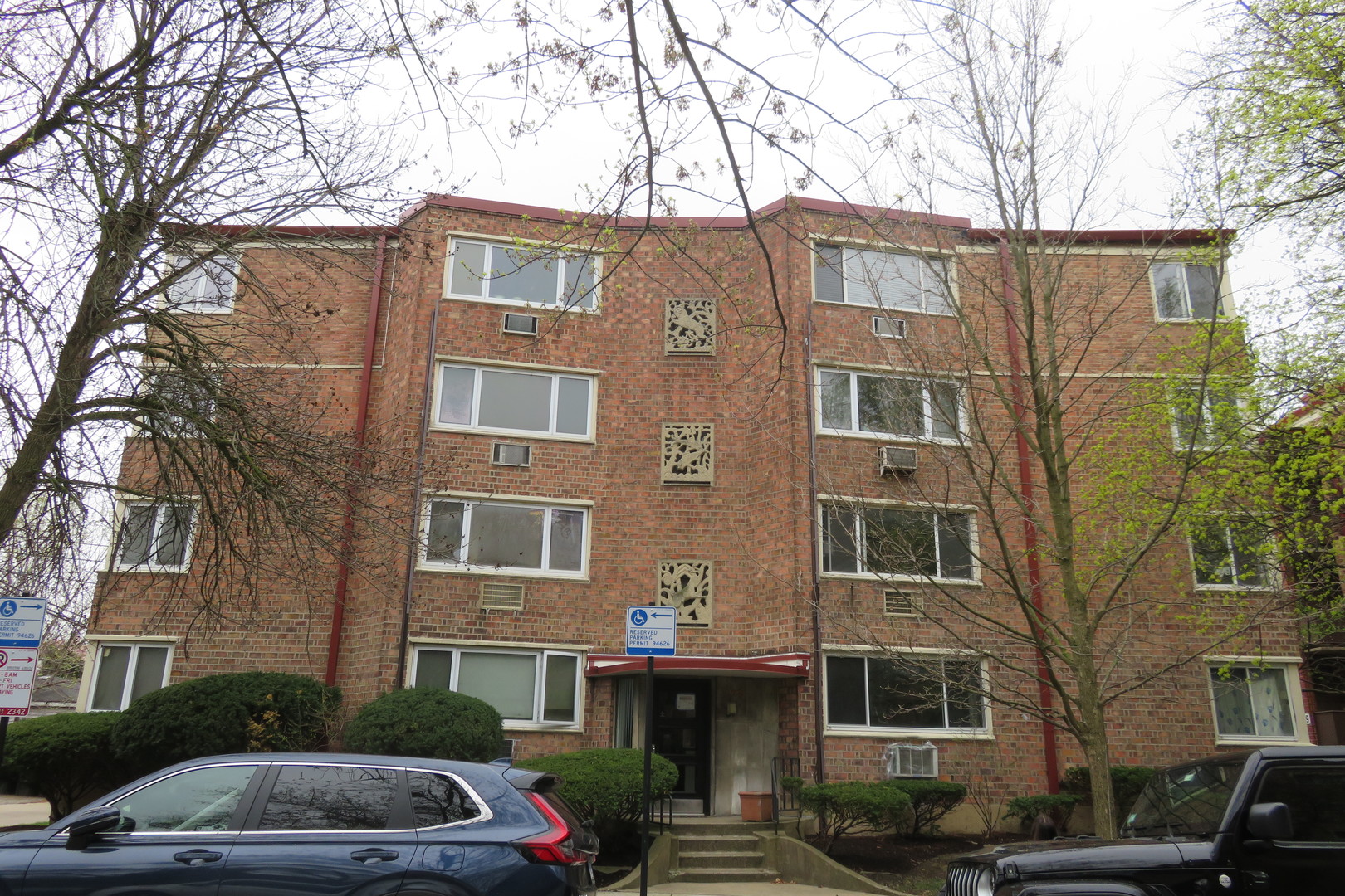 1921 West Hood Avenue, Unit 3B Chicago, IL 60660 - Photo 1 of 1