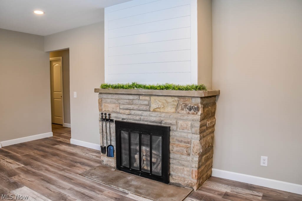 5892 Stow Road Hudson, OH 44236 - Photo 3 of 28 Living room with fireplace