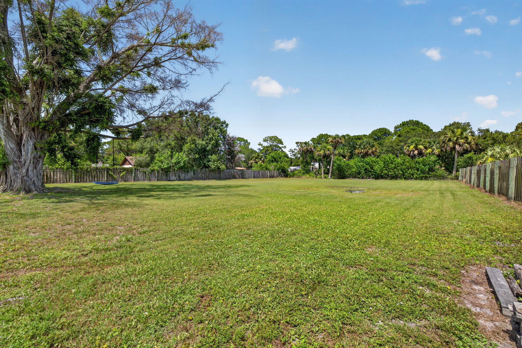 5912 Pinetree Drive Fort Pierce, FL 34982 - Photo 4 of 40 36-web-or-mls-3A5A1401