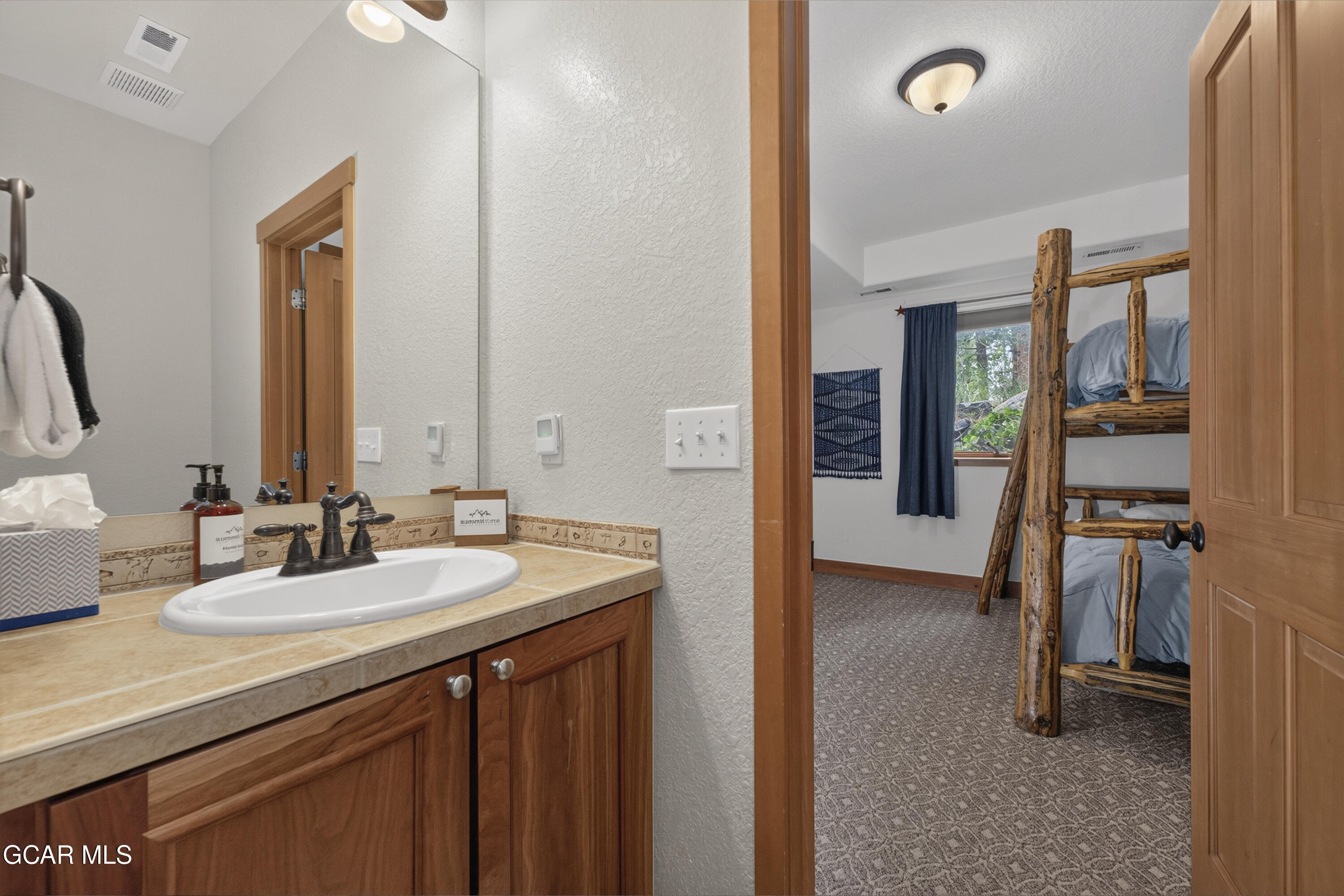 1201 Rendezvous Road Fraser, CO 80442 - Photo 38 of 47 En Suite Bath