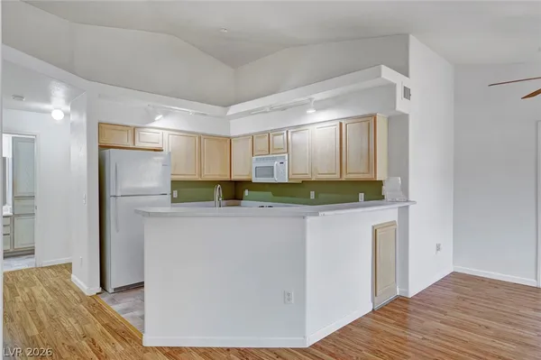 $235,000 | 322 Sunward Drive, Unit 322, Henderson, NV 89014