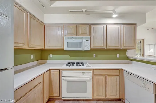$235,000 | 322 Sunward Drive, Unit 322, Henderson, NV 89014