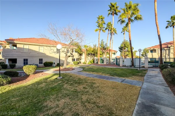 $235,000 | 322 Sunward Drive, Unit 322, Henderson, NV 89014