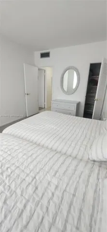 $2,500 | 1985 South Ocean Drive, Unit 15H, Hallandale Beach, FL 33009