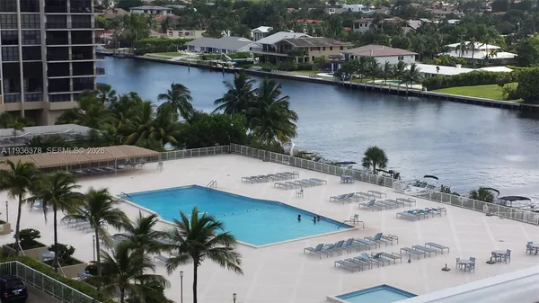 $2,500 | 1985 South Ocean Drive, Unit 15H, Hallandale Beach, FL 33009