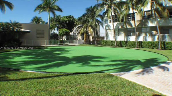 $2,500 | 1985 South Ocean Drive, Unit 15H, Hallandale Beach, FL 33009