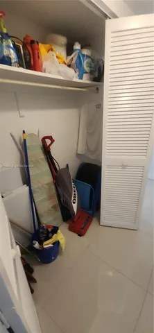 $2,500 | 1985 South Ocean Drive, Unit 15H, Hallandale Beach, FL 33009