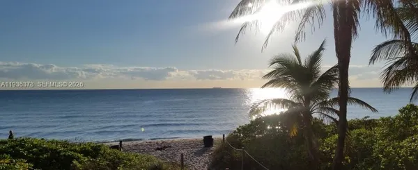 $2,500 | 1985 South Ocean Drive, Unit 15H, Hallandale Beach, FL 33009