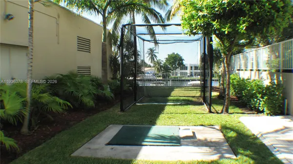 $2,500 | 1985 South Ocean Drive, Unit 15H, Hallandale Beach, FL 33009