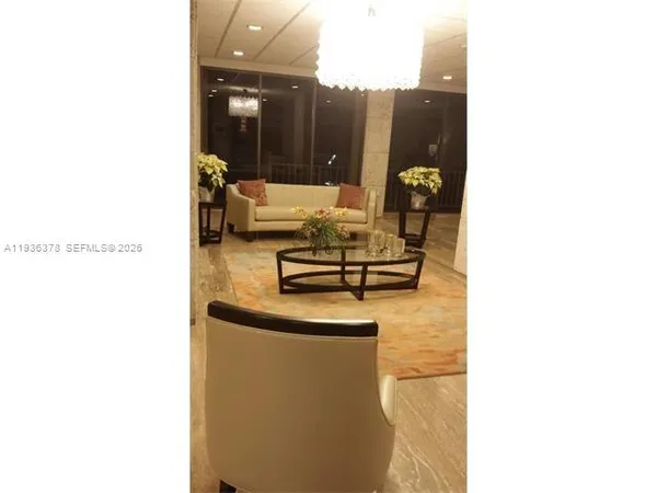 $2,500 | 1985 South Ocean Drive, Unit 15H, Hallandale Beach, FL 33009
