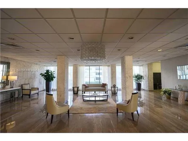 $2,500 | 1985 South Ocean Drive, Unit 15H, Hallandale Beach, FL 33009