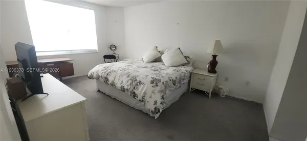 $2,500 | 1985 South Ocean Drive, Unit 15H, Hallandale Beach, FL 33009