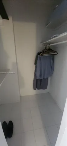 $2,500 | 1985 South Ocean Drive, Unit 15H, Hallandale Beach, FL 33009