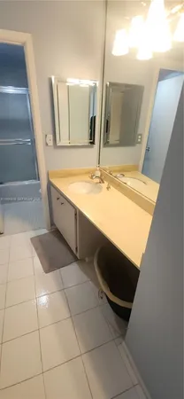 $2,500 | 1985 South Ocean Drive, Unit 15H, Hallandale Beach, FL 33009