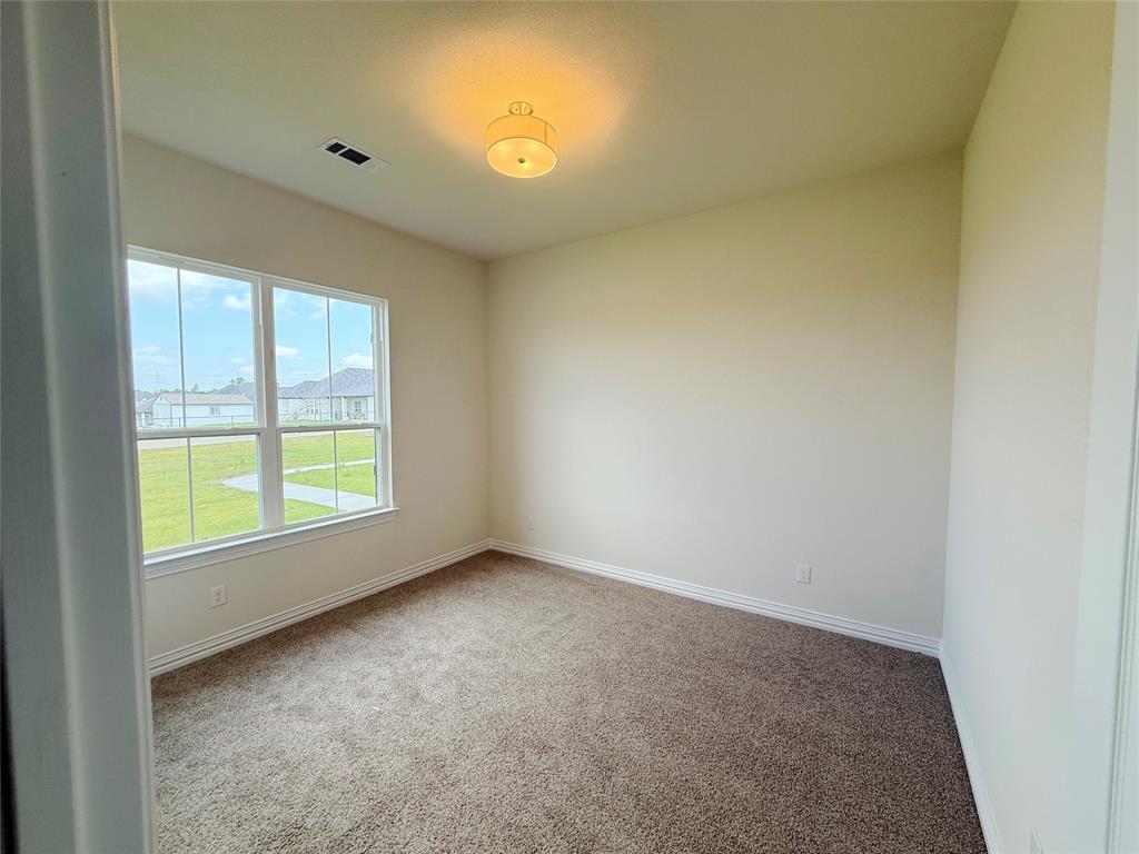 208 Slimp Bluff Azle, TX 76020 - Photo 20 of 26
