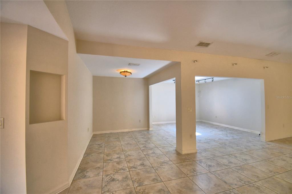 263 Mariposa Winter Haven, FL 33884 - Photo 28 of 69 a view of a hallway