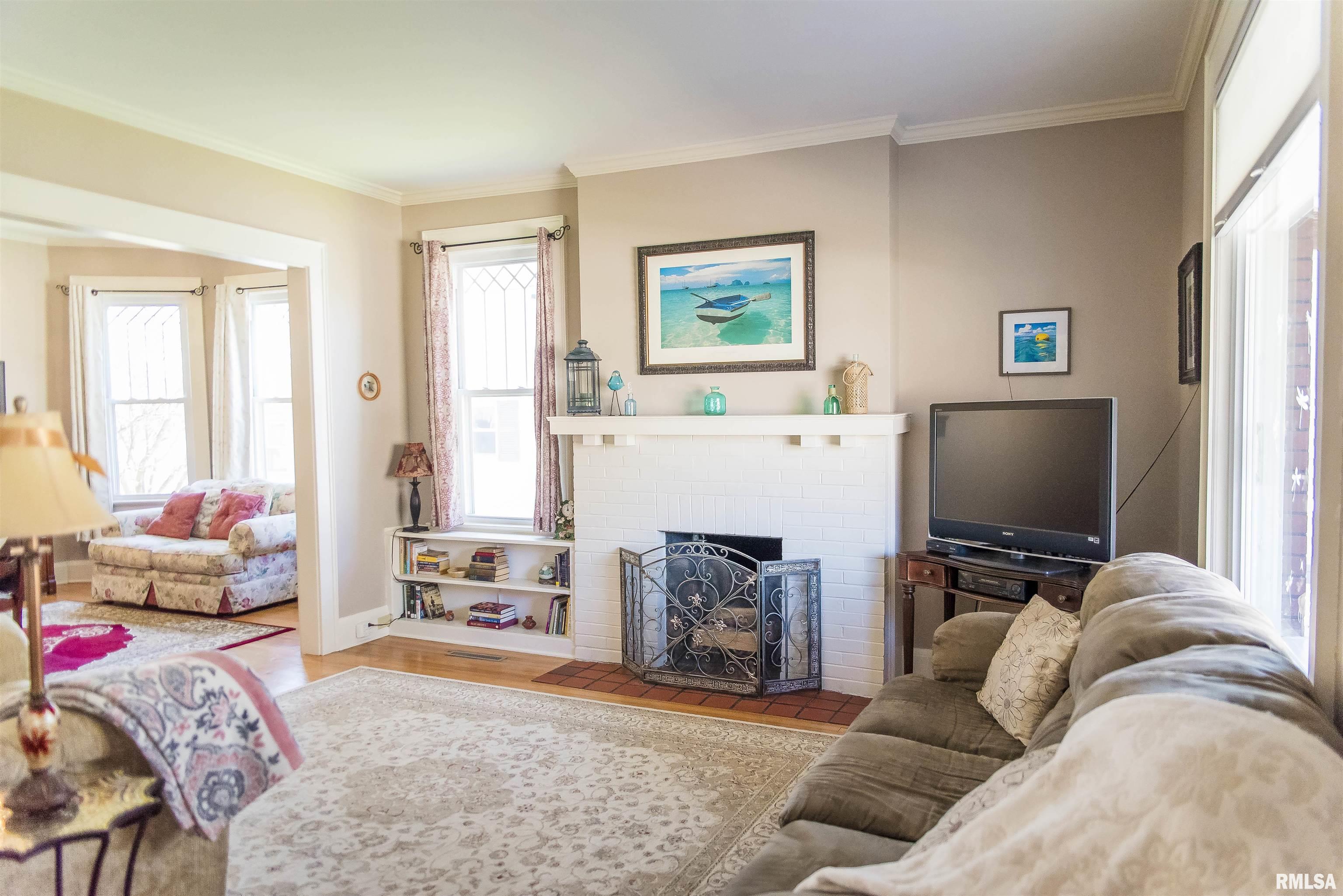 2208 Spring Street Quincy, IL 62301 - Photo 4 of 14