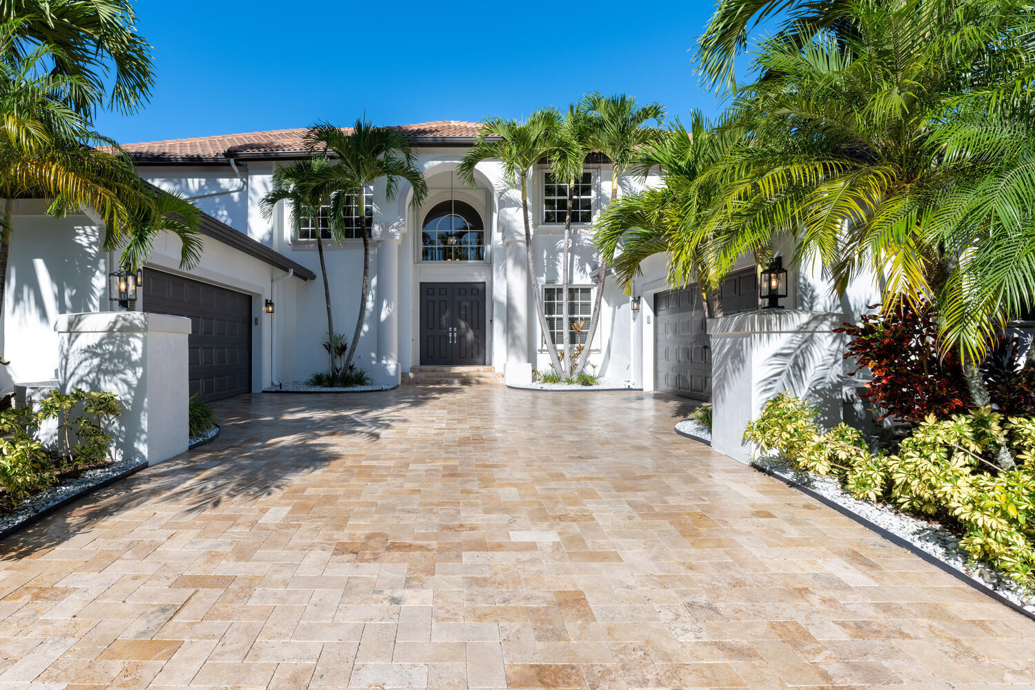 21279 Falls Ridge Way