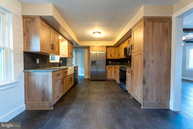 $309,999 | 2674 Seven Valleys Road, Seven Valleys, PA 17360