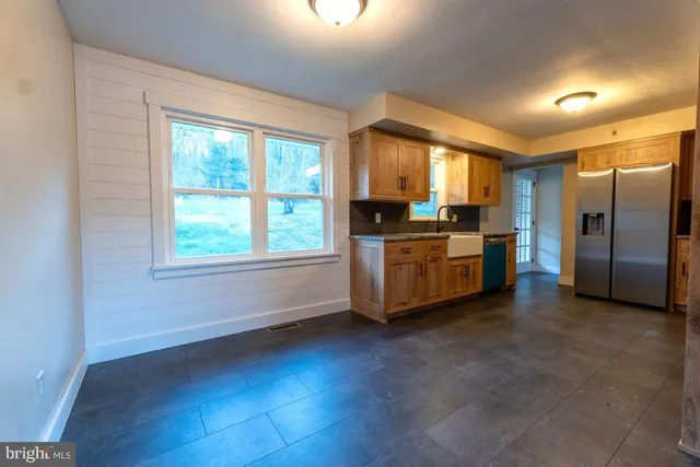 $309,999 | 2674 Seven Valleys Road, Seven Valleys, PA 17360