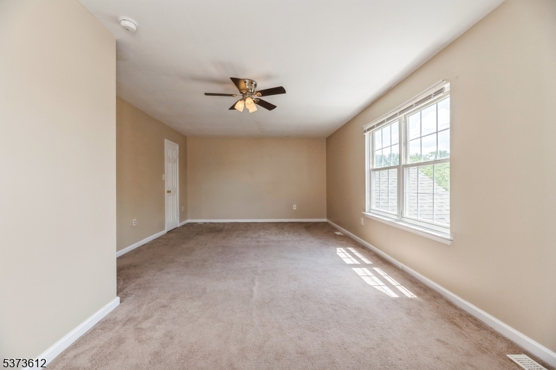 7 Sloop Square Freehold, NJ 07728 - Photo 15 of 28