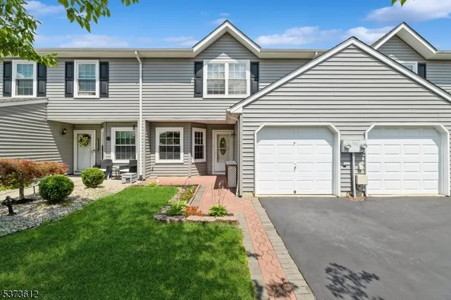 $479,000 | 7 Sloop Square, Freehold, NJ 07728