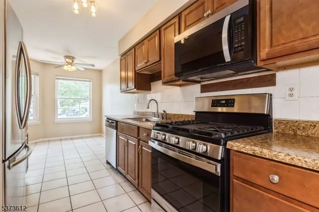 $479,000 | 7 Sloop Square, Freehold, NJ 07728