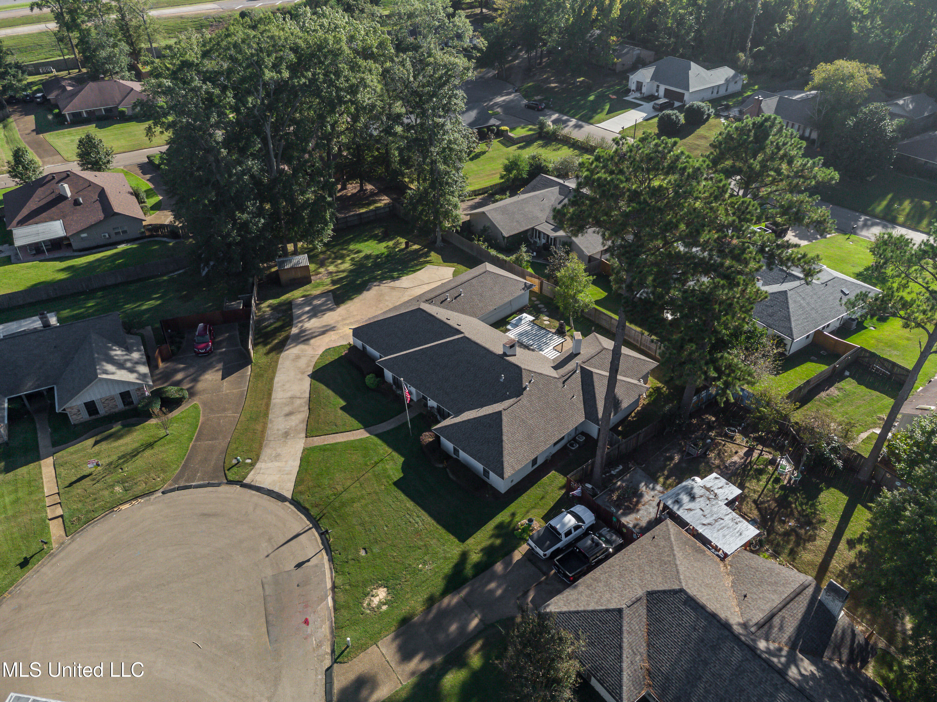 231 Greenfield Place Brandon, MS 39047 - Photo 4 of 103 231 Greenfield Ln drone-4
