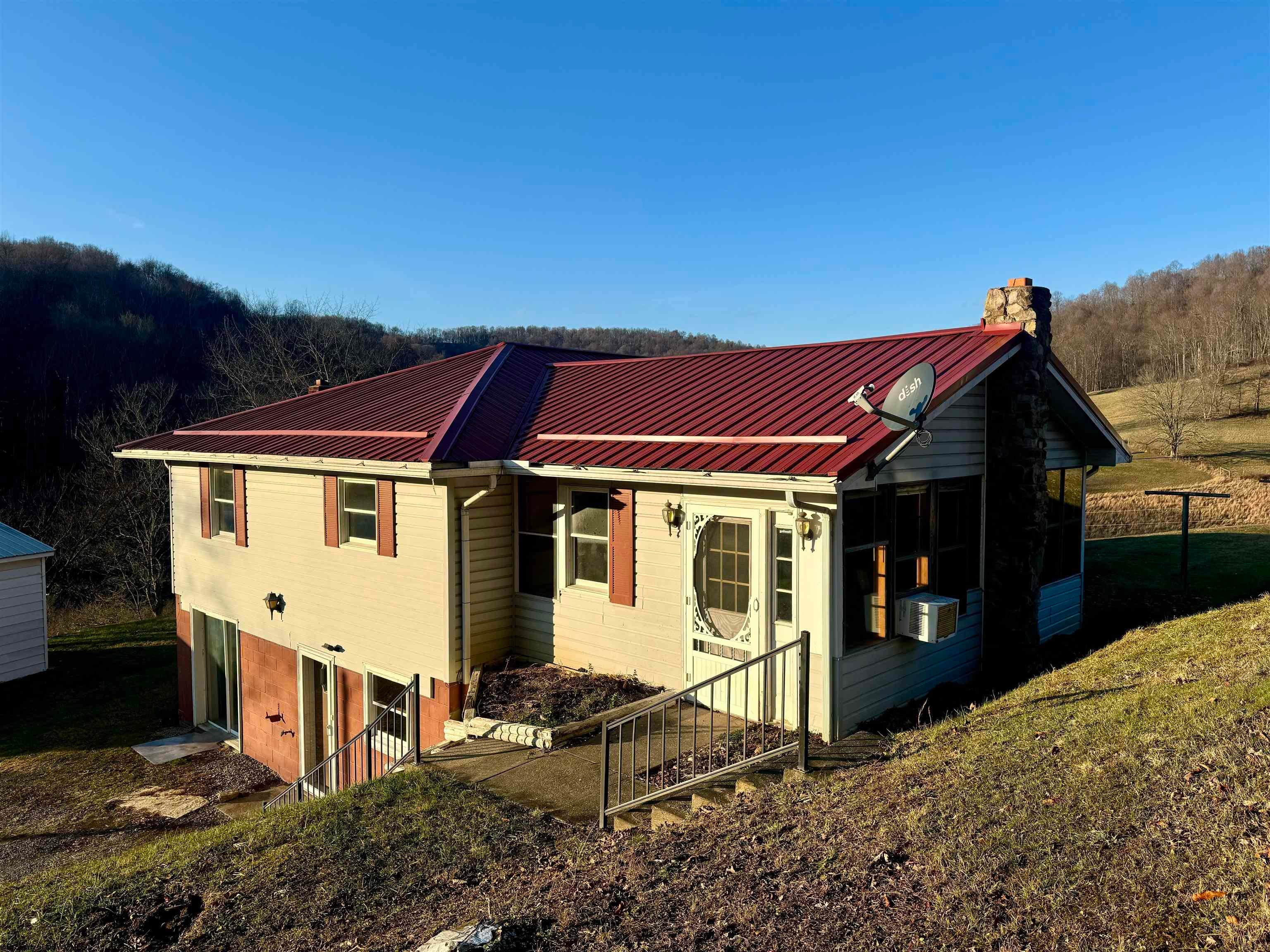1496 Robinson Run Road Rivesville, WV 26588 - Photo 3 of 37 Gallery Image 3