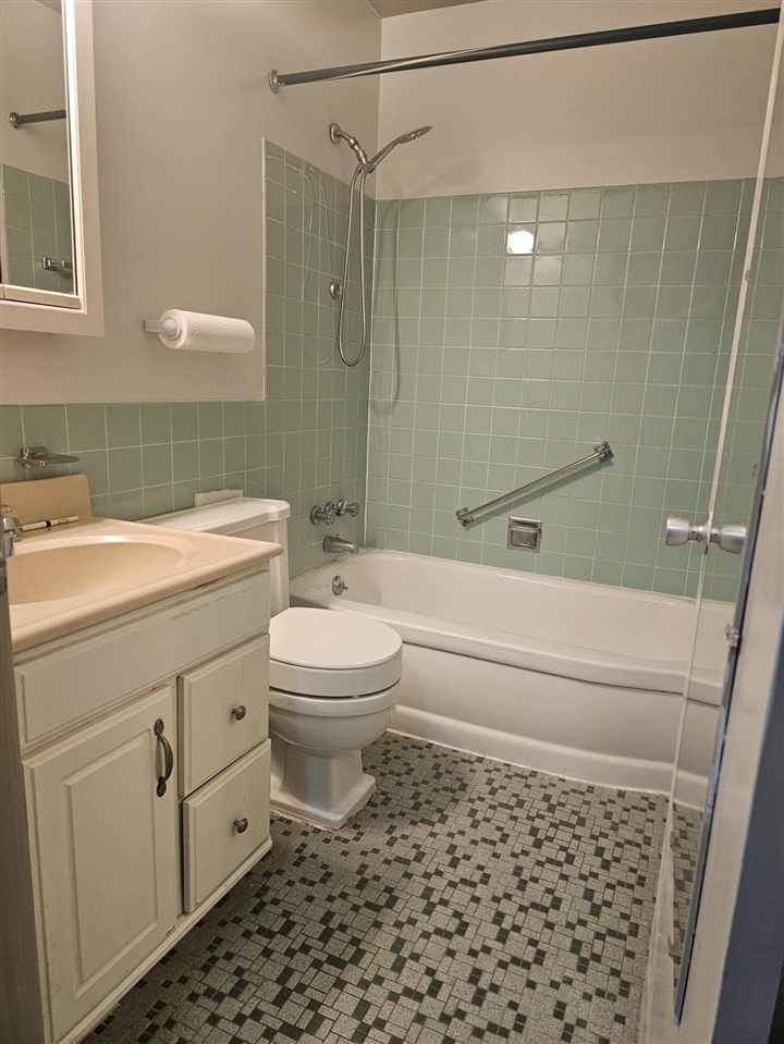 1550 Cherboneau Place, Unit 221 Detroit, MI 48207 - Photo 13 of 26