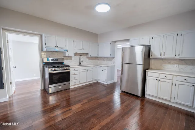 $225,000 | 594 6th Avenue, Troy, NY 12182