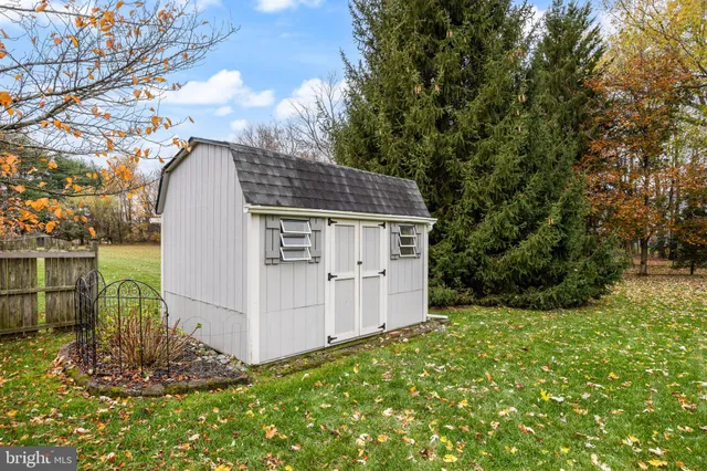 $749,900 | 7 Abbotsford Drive, Marlton, NJ 08053