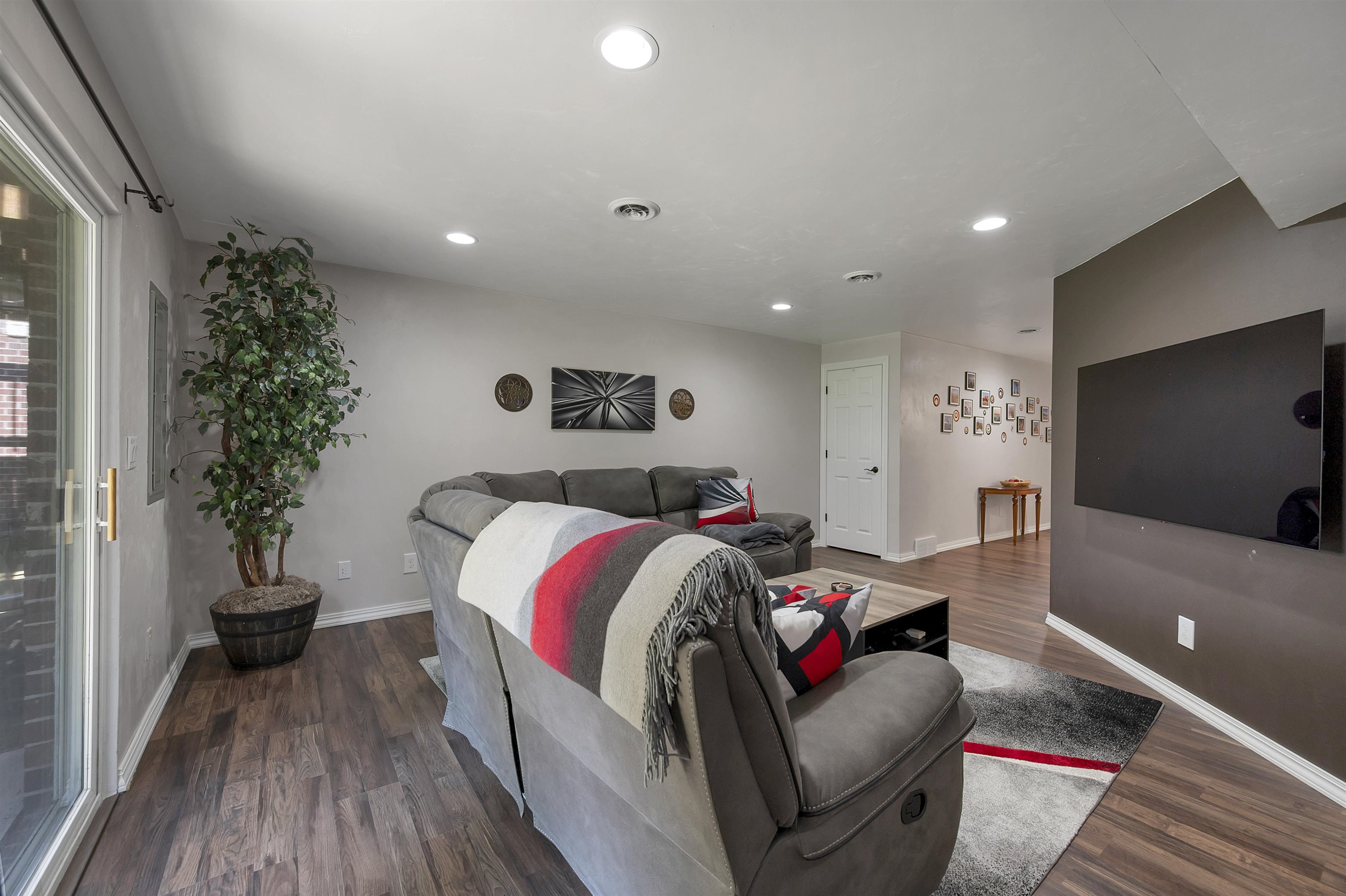 1909 Riverside Drive, Unit H Green Bay, WI 54313 - Photo 35 of 51