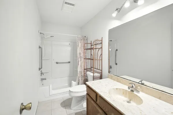 $140,000 | 221 Marion Drive, Unit A103, Rockport, TX 78382