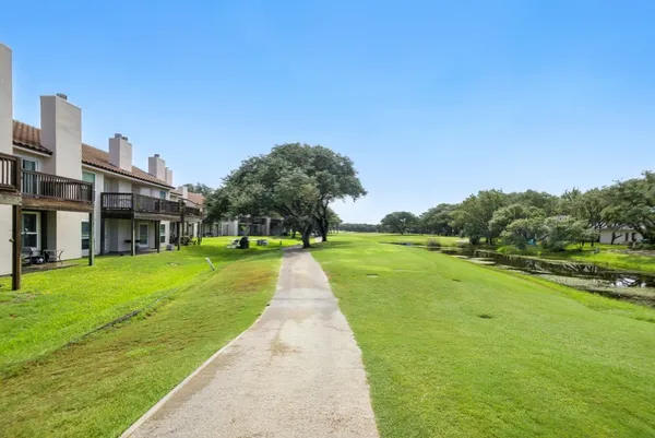 $140,000 | 221 Marion Drive, Unit A103, Rockport, TX 78382