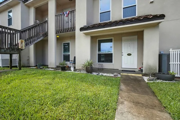 $140,000 | 221 Marion Drive, Unit A103, Rockport, TX 78382