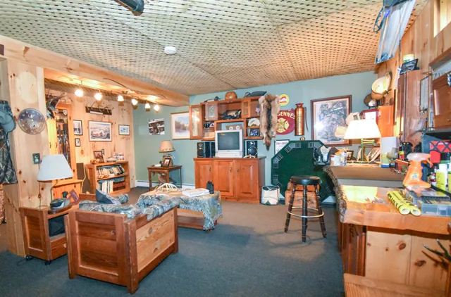 $785,000 | 8 Green Meadow Acres, Vergennes, VT 05491