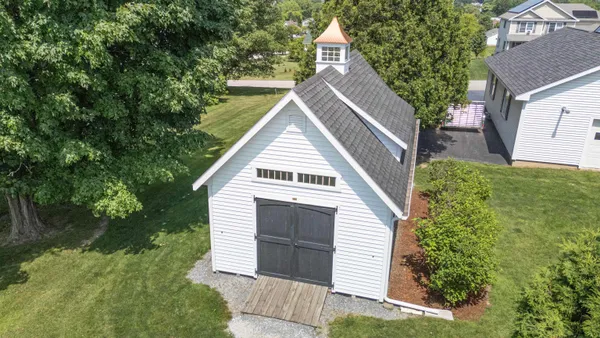 $776,000 | 8 Green Meadow Acres, Vergennes, VT 05491