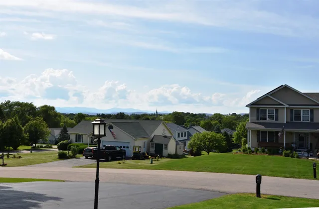 $785,000 | 8 Green Meadow Acres, Vergennes, VT 05491