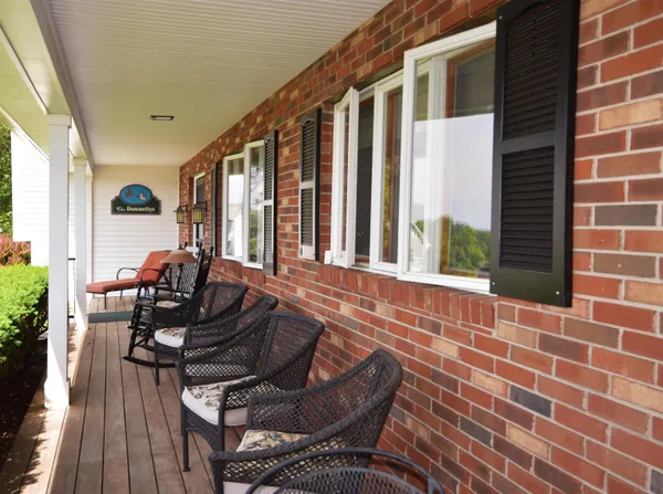 $776,000 | 8 Green Meadow Acres, Vergennes, VT 05491