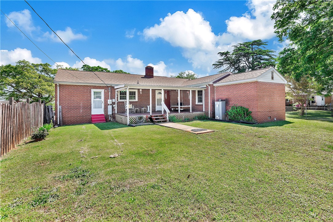 219 Beaty Square Anderson, SC 29624 - Photo 25 of 32 This charming brick home features a spacious yard and a delightful covered porch, perfect for outdoor enjoyment.