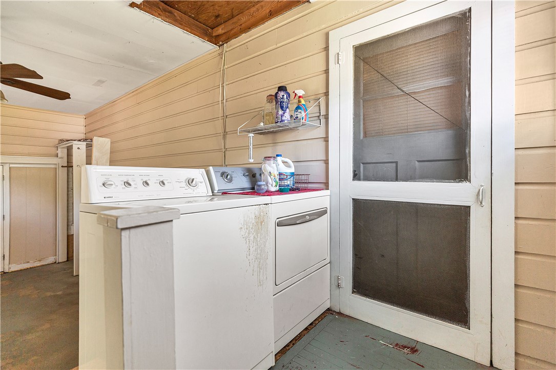 219 Beaty Square Anderson, SC 29624 - Photo 28 of 32 Functional utility space with convenient laundry facilities.