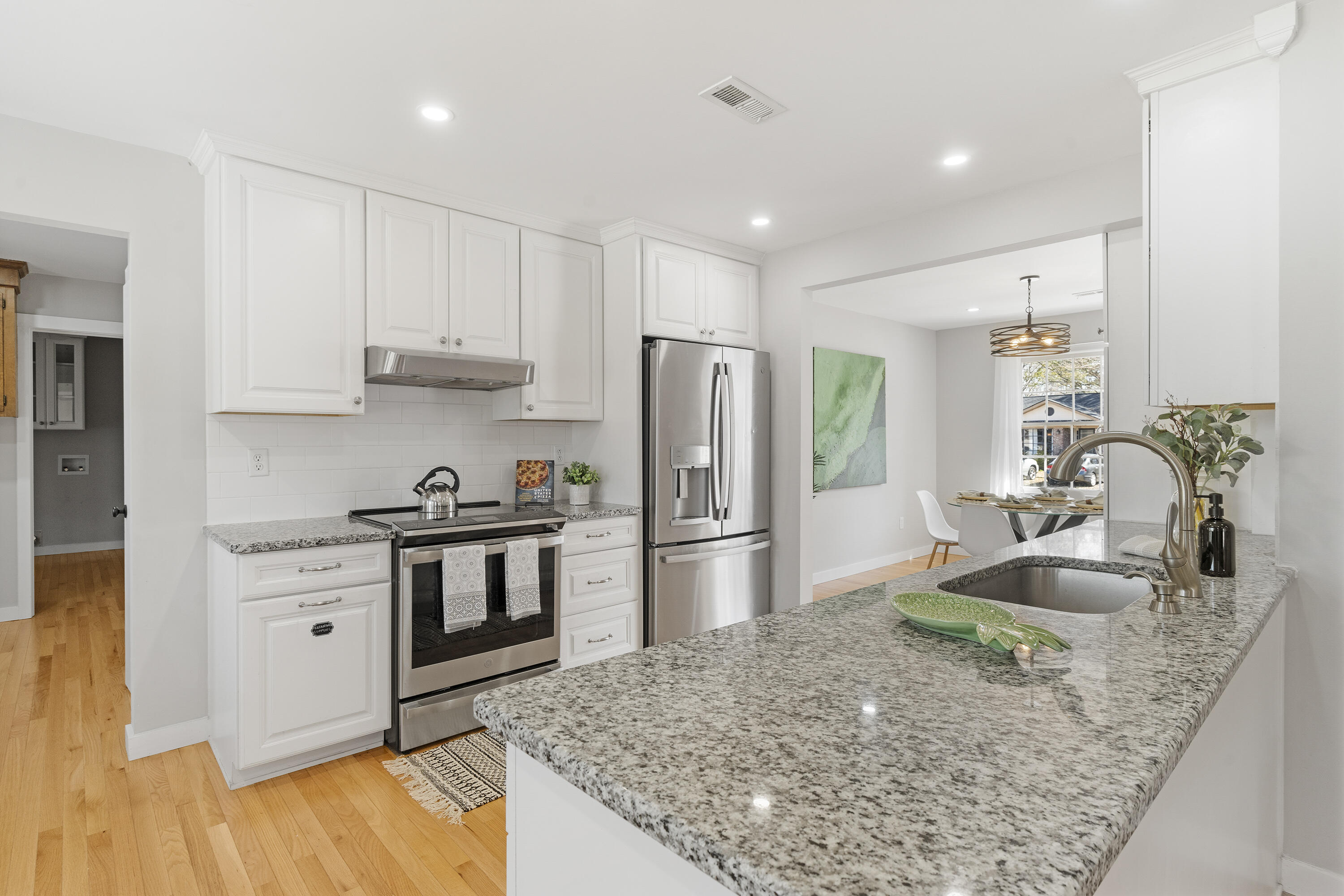209 Brailsford Road Summerville, SC 29485 - Photo 12 of 44 DSC09851