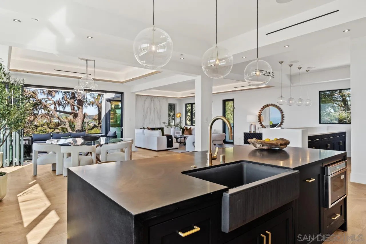 8433 Prestwick Drive La Jolla, CA 92037 - Photo 41 of 74