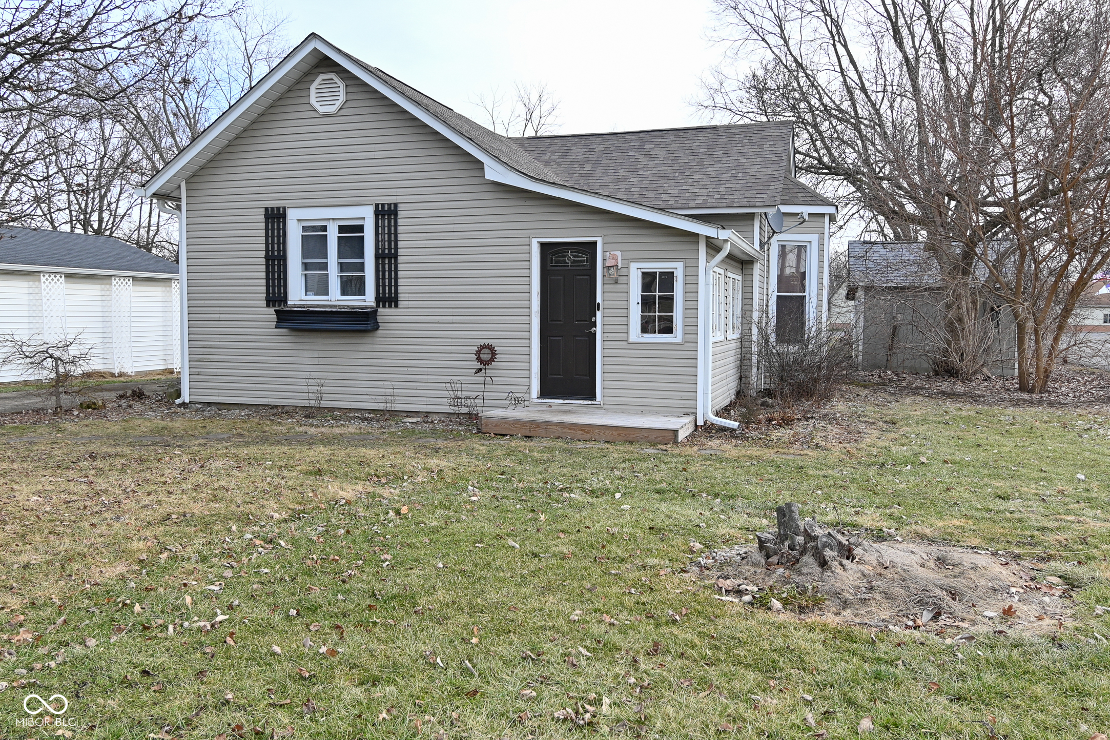 141 South Maple Street Pittsboro, IN 46167 - Photo 1 of 57
