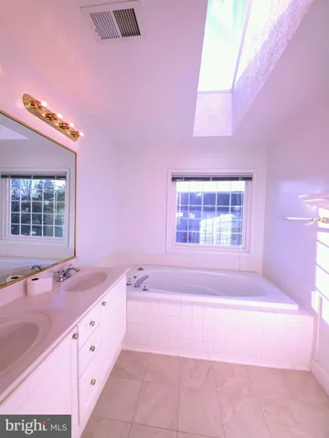 $2,750 | 13207 Ashnut Lane, Herndon, VA 20171